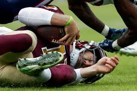 Alex Smiths Ankle Dangles Wrong Way In Stomach Turning Injury Stomach Injury Turn Ons