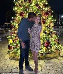 The new mother announced the news on social media on monday. Caroline Wozniacki Is Pregnant Daily Mail Online Readsector