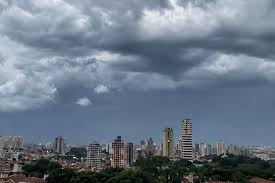 JP1: Prepare o guarda-chuva: chuva volta a Piracicaba nesta semana