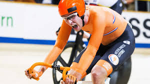 Nu heeft hij samen met zijn ploeg beat cycling een nieuw stuur ontwikkeld, waarmee hij nog beter in aerodynamische houding kan liggen. Onnavolgbare Van Schip Ging Voor Extra Koffie En Sensation Megamix Nos