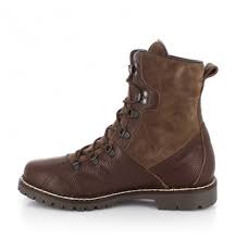 À lacets , à enfiler, en daim ou en cuir , les bottes marron se portent quelle que soit l'occasion. Bottes Hiver Kimberfeel Toronto Marron Homme Alpinstore