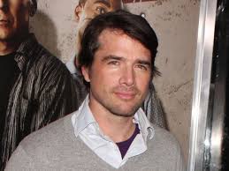 Matthew Settle denies romance with Kelly Rutherford: Celebrity Gossip and  News