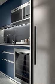 Take advantage of the vertical space in your cabinets by using this shelf riser. Scavolini Scavolini Profilo Pinterest