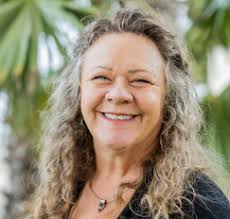 Carol Tedrow's Instagram, Facebook & TikTok