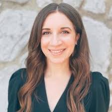 Rachel Wolfe's Instagram, Twitter & Facebook