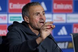 Eric Flick's Instagram, Twitter & Facebook