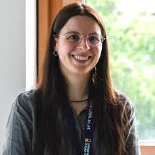 Anna Anselmo's Instagram, Twitter & Facebook