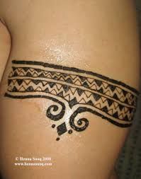 Seni yang dihasilkan dari jenis henna sangat banyak sekali. 26 Henna Bicep Tattoo New Concept Bicep Tattoo Arm Band Tattoo Henna Tattoo Hand