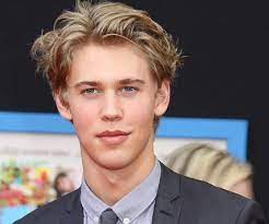 Butler's first acting projects came in as an extra on several television series. Austin Butler Biography Facts Childhood Achievements Of Actor Singer