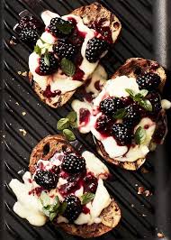 Walnut Toasts With Gruyere And Blackberries Recipe Food Yummy Food Recipes