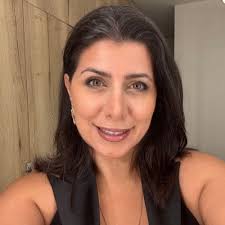 يا جبل ما يهزك ريح ✌🏻😎 Storm Eunice by Christopher Ison, 2022. Overall  winner, Weather Photographer of the Year.