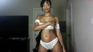 Sexyslimjayyy hot striptease