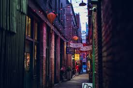 How To Plan The Perfect Spring Girls Getaway To Victoria Bc Clipper Vacations Magazine Photo Image Alleyway