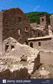 The village has been inundated since the construction of the enel dam and the subsequent formation of the artificial lago di vagli in 1946. Italien Toskana Lago Di Vagli See Ruinen Der Fabbriche Di Careggine Stockfotografie Alamy
