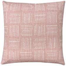 Kissen im landhausstil sind meist in naturtönen oder klassischen landhausfarben gehalten. Kissenbezug Brave Altrosa Pastell Skandinavisch Rosa Landhausstil Kissen