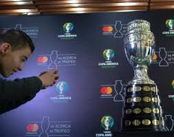 El lunes terminará la fase de grupos de la copa américa 2020, pero este domingo quedaron definidos los ocho clasificados a los cuartos de final que buscarán conquistar el trofeo. Copa America 2019 Fechas Horarios Y Estadios Por Los Cuartos De Final Del Torneo Continental En Brasil Internacional Futbol Peru Com