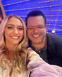 I'll drive!🛺But fair warning, I will ask you questions. Can't wait to see  these Broadway stars take the stage