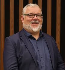 Patrick Pringle's Instagram, Twitter & Facebook