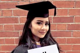 Pernikahan yang digelar di ritz carlton, mega kuningan, jakarta pada minggu (5/8) pernikahan tasya dan randi menjadi awal baru untuk kisah cinta mereka yang unik. 4 Artis Indonesia Lulusan Kampus Bergengsi Dunia Halaman All Kompas Com