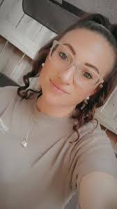 Renee Huffman's Instagram, Twitter & Facebook