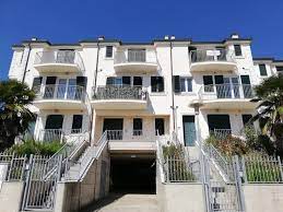 Annunci immobiliari a recanati e dintorni. Appartamento In Vendita A Porto Recanati Macerata Quartiere Ovest Grotte Montarice Propertyre Agency
