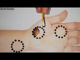 New Easy Stylish Gol Tikki Mehndi Design With Earbud Trick 2019 Latest Dots Mehendi De Simple Mehndi Designs Mehndi Designs For Kids Beginner Henna Designs