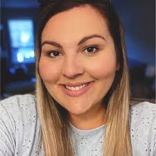 Nicole Tarleton's Instagram, Twitter & Facebook