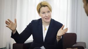 Zudem führt sie denn titel seit november nicht mehr. Plagiatsverdacht Gegen Ministerin Giffey Kandidiert Nicht Als Spd Chefin
