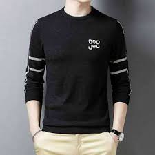 A teen manga series by eiichiro oda, serialized in weekly shonen jump (shueisha). Baju Kaos Pria Lengan Panjang Garis Harga Terbaru Juni 2021 Blibli