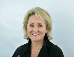 Kerri Mccullough's Instagram, Twitter & Facebook