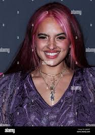 Jasmin Stone's Instagram, Twitter & Facebook