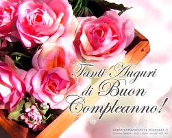 Possiamo regalare un mazzo di fiori per un anniversario. Buon Compleanno Con Rose Buono Compelanno Collection Immagini