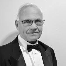 Dean Hearn's Instagram, Twitter & Facebook