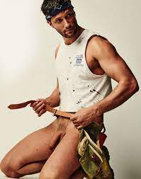 OMG, he's naked: Italian model Elia Cometti goes full-frontal - OMG.BLOG