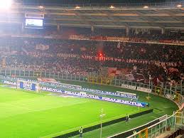 Lo stadio si trova nel quartiere di santa rita, nella zona sud di torino. Stadio Olimpico Grande Torino Stadion In Torino