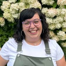 Katy Fulton's Instagram, Twitter & Facebook