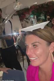 Wayne Rooney cuts his forehead while Coleen downs shots during boozy night  out with pals in Dubai| All Football