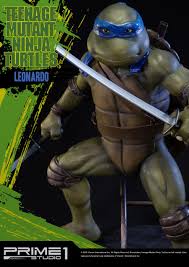 For the next batch of gnarly 7 scale ninja turtles action figures, neca have recreated the tense capture of splinter scene from the classic 1990 teenage mutant ninja turtles movie, featuring shredder, two foot soldiers and the beloved mentor of the ninja turtles himself, splinter. Leonardo Tmnt Classic 1990 Statue Prime 1 Studio