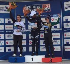 Chuva e fogos de artificio na festa da frança! Priscilla Stevaux E Medalha De Bronze Na Copa Da Franca De Bmx Mtb Brasilia