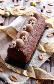 Buche Au Praline Et Chocolat Dulcey Rock The Bretzel Recette Buche De Noel Alimentation Chocolat