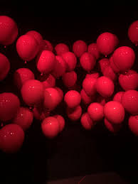 You can download red balloon background posters and flyers templates,red balloon background backgrounds,banners,illustrations and graphics image in psd and vectors for free. Pennywise It It2 Balloon Red 90s 90sfashion 90sstyle 90saesthetic Wallpaper Edgy Aesthetic Red Aesthetic Red Balloon