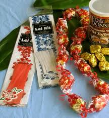 It requires very little folding and assembling and still looks great! Hawaiian Candy Lei Kit Kit Makes 5 Leis With Your Candy