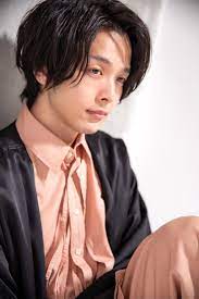 中村倫也インタビュー カメレオン俳優も思わず そこ代われ 孤狼の血 の熱い現場 倫也くん 2019 倫也 中村 倫也 俳優