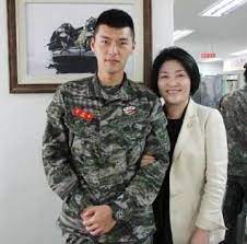 We did not find results for: The Lady Besides Hyun Bin Could Be His Beloved Mom Selebritas Wajah Artis