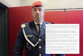 Het uitkammen van een afgezet gebied in het belgische nationaal park hoge kempen in de zoektocht naar de voortvluchtige militair jürgen conings heeft niets opgeleverd. Afscheidsbrief Van Conings Leest Niet Als Een Extremistisch Pamflet Pnws