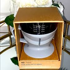 But don't fill the cone too much, maybe just half to let the water seep in the coffee a bit, and allow it to bloom (meaning there's gonna be some cool frothing on yer grounds hehe!). Starbucks Kitchen Oxostarbucks Pour Over Coffee Maker W Water Tank Poshmark