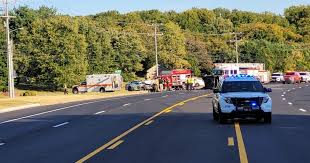 One killed in Clarksville crash