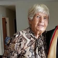 Laurel Sheehan's Instagram, Twitter & Facebook