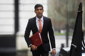 House hunters are taking advantage of lockdown rules to travel hundreds of miles to view homes, according to estate agents. Rishi Sunak Planning To Extend Stamp Duty Holiday By Three Months Evening Standard