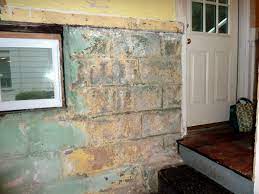 Keep scrolling to learn more about how to choose and use the best paint for concrete walls in your basement. How Should I Encapsulate A Basement Wall With Chipping Paint On A Porous Surface Home Improvement Stack Exchange